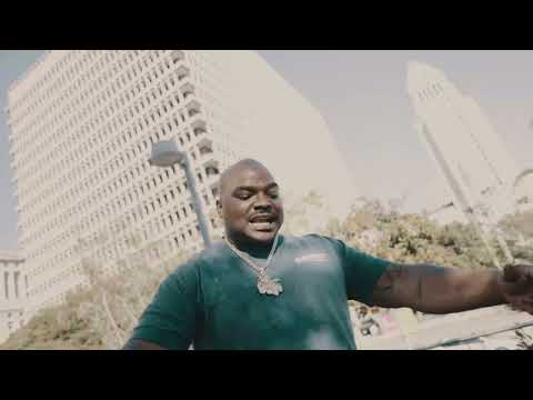 Young Ant Jefe- Smiling happy (official video) Dir. by @rioshoots 