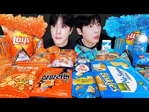 ASMR MUKBANG | comida naranja VS azul! gelatina, dulces, postres(chocolate) tienda de conveniencia