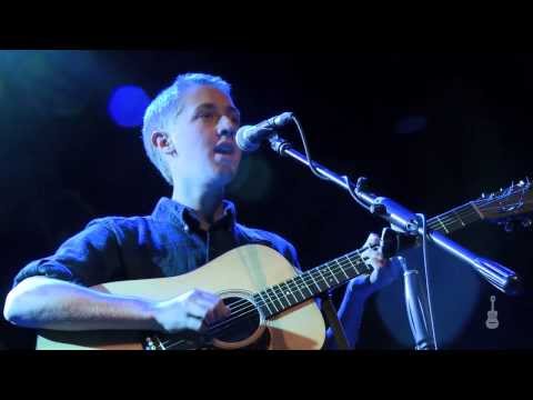 eTown Handmade Songs - Ethan Cohen / Sebastian Meyer - "Tell Your Sister"