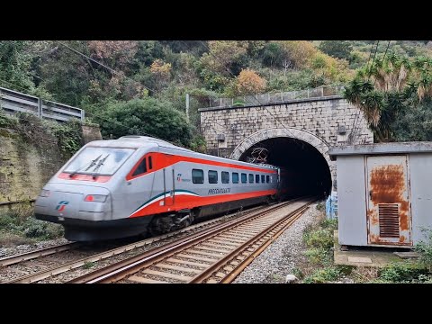 ES* FA AV 8863 Roma T.ni - Reggio di Calabria C.le