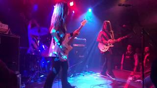 Shonen Knife - Antonio Baka Guy (Leeds 2018)