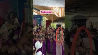 Download lagu Untung ga jantungan #shorts #viral #kondangan #hajatan #pernikahan #lengser #wedding mp3