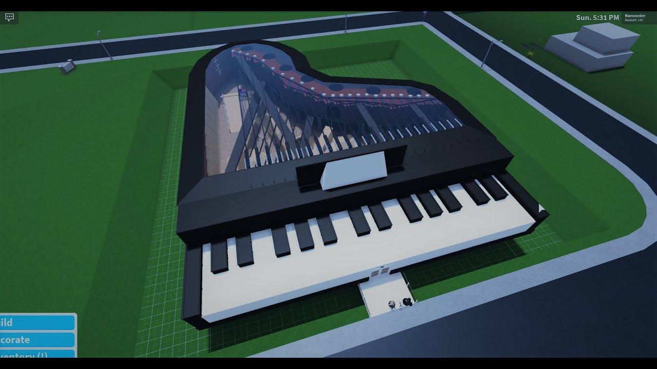 PIANO X INDOOR SKATE PARK BUILDING ON BLOXBURG (Roblox)