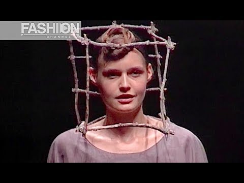 MIRIAM PONSA 080 Barcelona Spring Summer 2011 - Fashion Channel