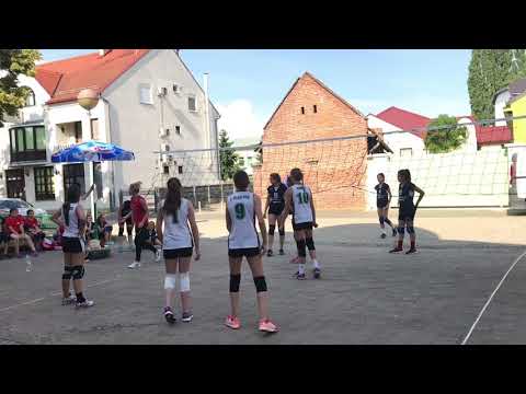MALA ODBOJKA OK FORESTA-ŽOK VINKOVCI 2:0 (POLUFINALE) Valpovo street volleyball festival 2018
