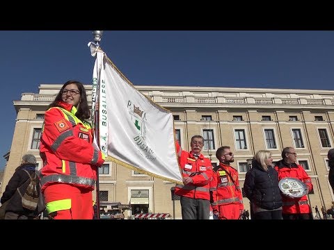 Una cruz de otro color, pero con el mismo espíritu