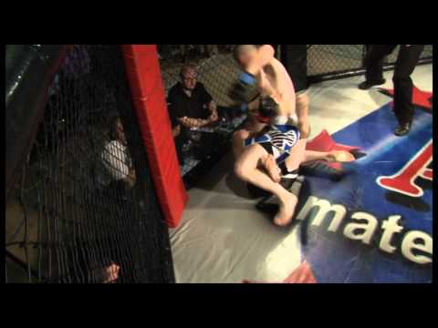 Amateur Cage Battle 2 - Robin Lee Vs Dean Mcgivney [Flyweight Bout]