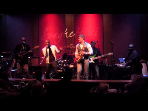 Gonna Love You Tonight - Michael Lington w/Kenny Lattimore (Smooth Jazz Family)