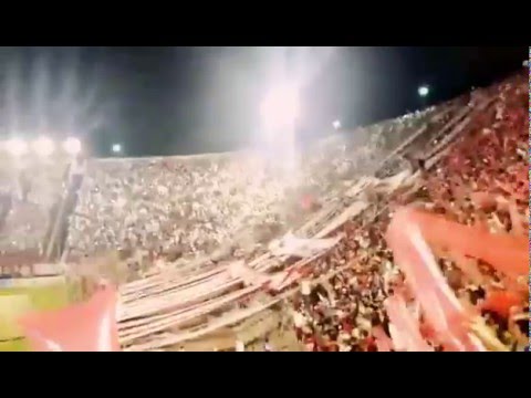 "Estamos esperando a los de la gloriosa ðŸŽ¶ Final Copa Sudamericana" Barra: La Banda de la Quema • Club: Huracán • País: Argentina