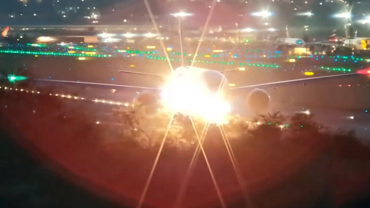 Boeing 777 Rejects Takeoff Too Late
