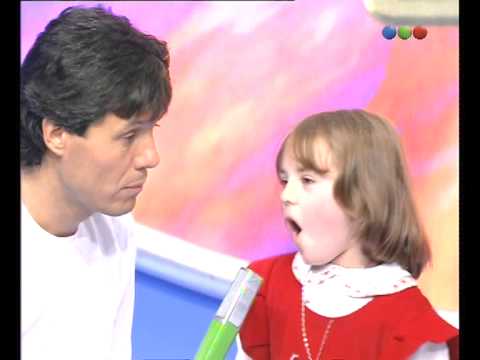 El Show Musical De Los Chicos, Analía Canta "Candella" - Videomatch