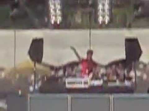 DEREK The Bandit In The Mix