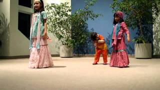 Aya &amp; Noor dancing on stage  to &quot;Thank You Allah&quot; - very funny!