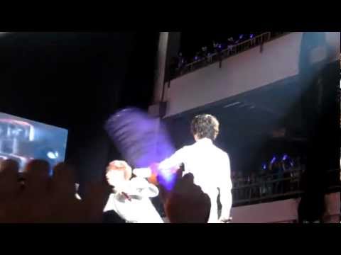 [290412] SS4 INA - Eunhyuk with Meat Doll