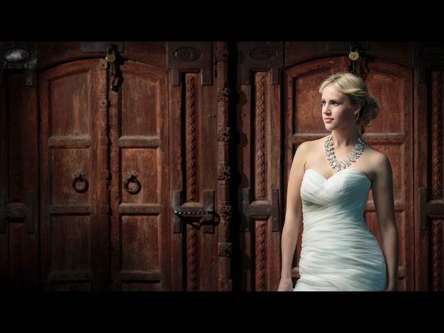 Video Teaser für What's the Difference Between a Snoot and a Softbox?