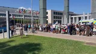 L'attesa a Rimini per Papa Leone. De Pascale: «Una giornata storica per tutta l'Emilia-Romagna»