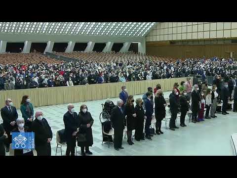 Il Papa è atterrato a Cipro. Ecumenismo e fraternità Il Papa è atterrato a Cipro. Ecumenismo e fraternità
