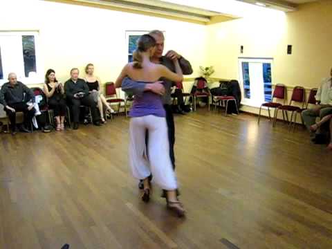 GotanTango class: vals cruzado