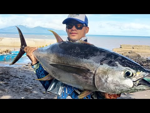 first yellow fin tuna caught in jigging at Gingoog bay.