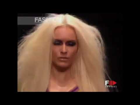 Versace men's spring summer 2004 fashion show