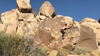 Video thumbnail of Figure Five, V2. Joshua Tree