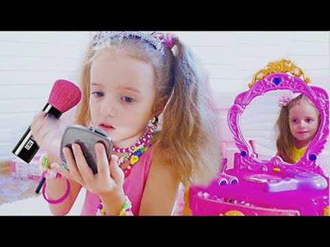 Arina Play Dress up and Make Up Toys