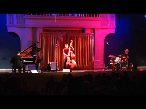 Andrea Manzoni Trio -  Round Midnight, Schicksal in arbait | Tver Philharmonic Hall! 03/o2/16