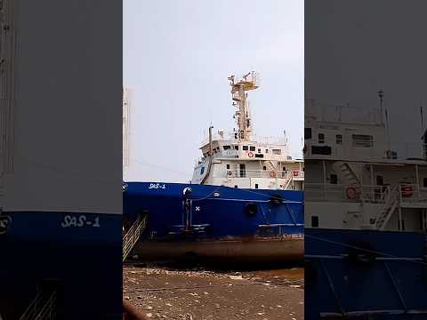 SAS-1 Tug has been beached at alang