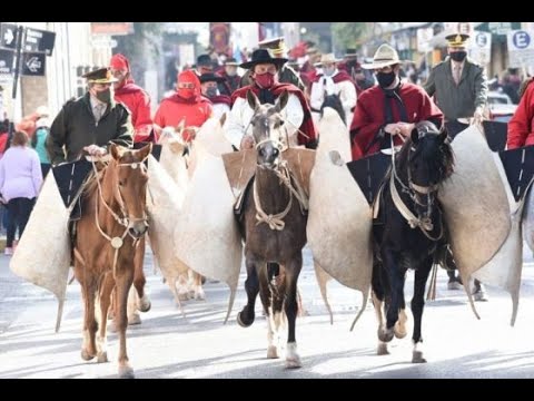 El gobernador Sáenz encabezó la marcha patriótica en honor a Güemes