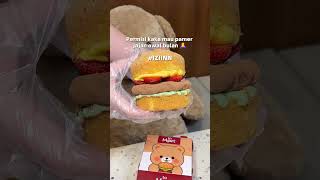Download lagu Treating myself at the start of the month is delicious & super cute 🤪🫶 #cafe #sidoarjo #food #eats mp3