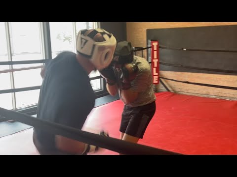 Saturday Sparring: Working with my 165 pounder.