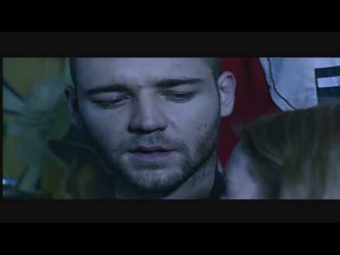 Russell Crowe liest "Mein Kampf"