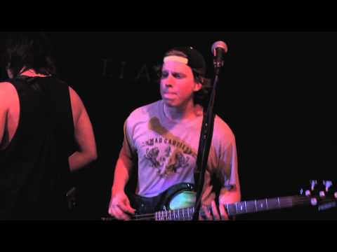 TIA NO WOMAN NO CRY 1