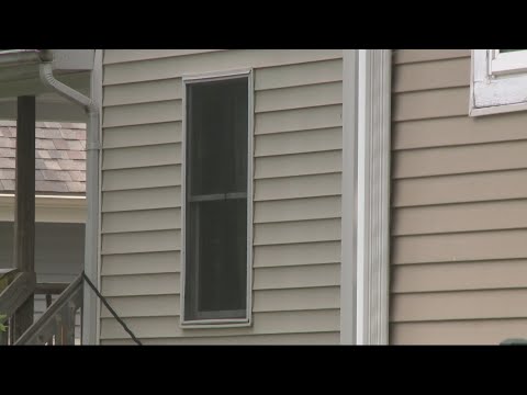 Residents react to Wednesday's large scale raid in Des Moines