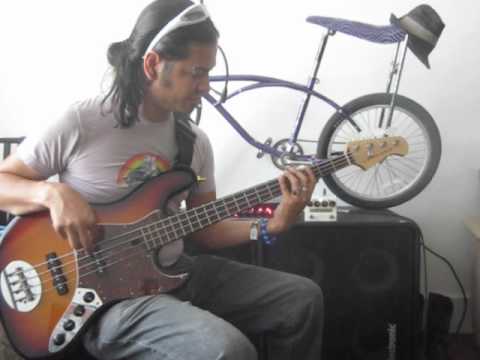 Uriah Duffy demonstrates the Red Witch Fuzz GodII... on Bass!!