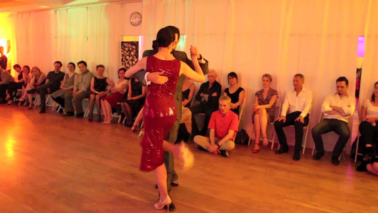 Milonga Esta Noche de Luna : Démo de Sandrine Navarro et Demián García