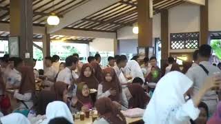 preview picture of video 'Kunjungan Industri SMK Negeri 1 Tuban - 082257526332'