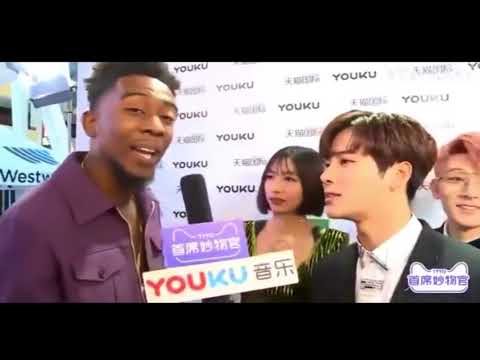 Asian Woman Thinks Desiigner Is Rapping During Interview At The AMA's