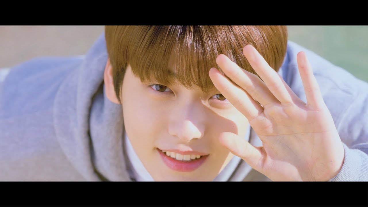 TXT (투모로우바이투게더) ‘Introduction Film - What do you do?’ - 수빈 (SOOBIN) thumnail