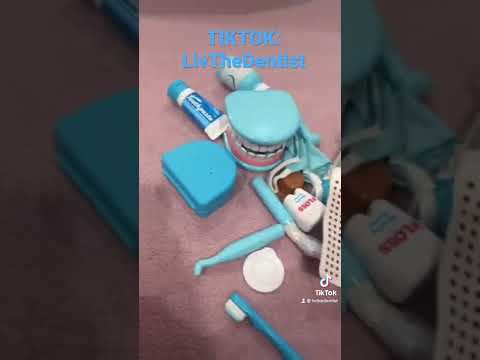 Unboxing Melissa and Doug Dentist Kit