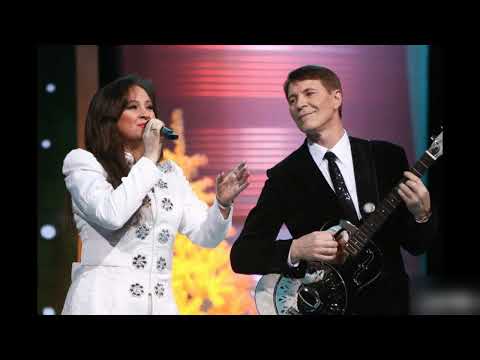 O as salia taves tokia laiminga originalas