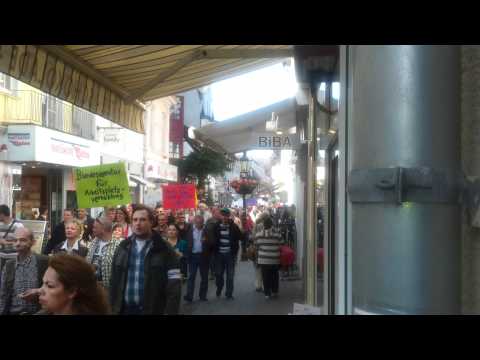 1. Juni 2011 10:45 Sozialer Kahlschlag - nicht mit uns! (Galaxy S2 Testvideo)