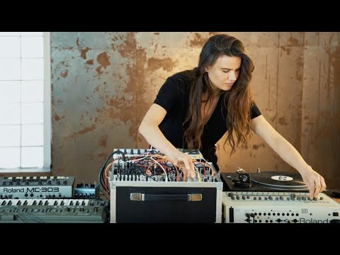 ONYVAA | MODULAR TECHNO LIVE JAM 001 | TR - 909 | EURORACK | FIELD RECORDING