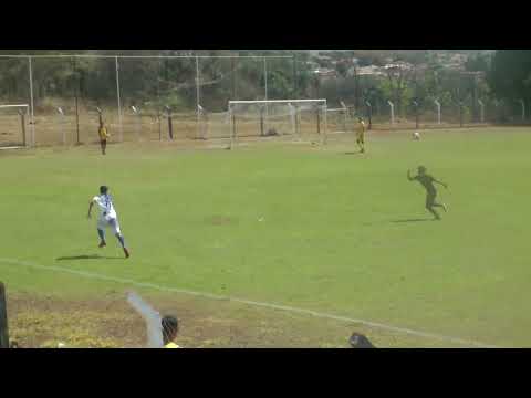 Zagueiro camisa 4 do Goiania x canedense