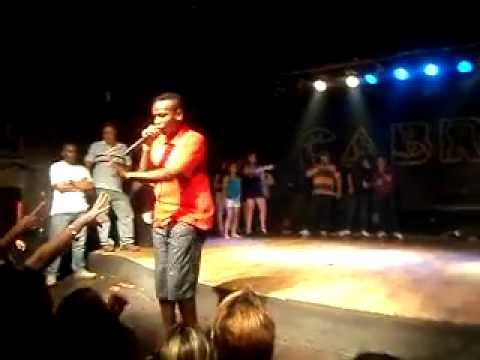 Mc Neguinho da v.u e MR.Catra no cabral 2 CONTATOS PARA 118*6400 --011-9477-8753-- 7788-1550.AVI