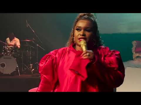 Swazi Dlamini Mercy Seat Worship Experience (Hallelujah Hosanna)