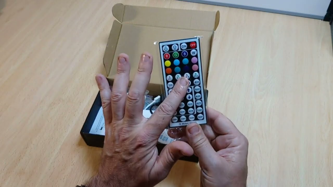 Tira LED 6M, HOVVIDA Luces LED RGB 5050 12V, En mi caso, mal contacto en interruptor