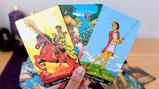 LEO Feeling exposed & watching from afar... Tarot Love Reading