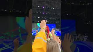 Upea SANNI juhlii tänään 30-vuotissynttäreitään!💐