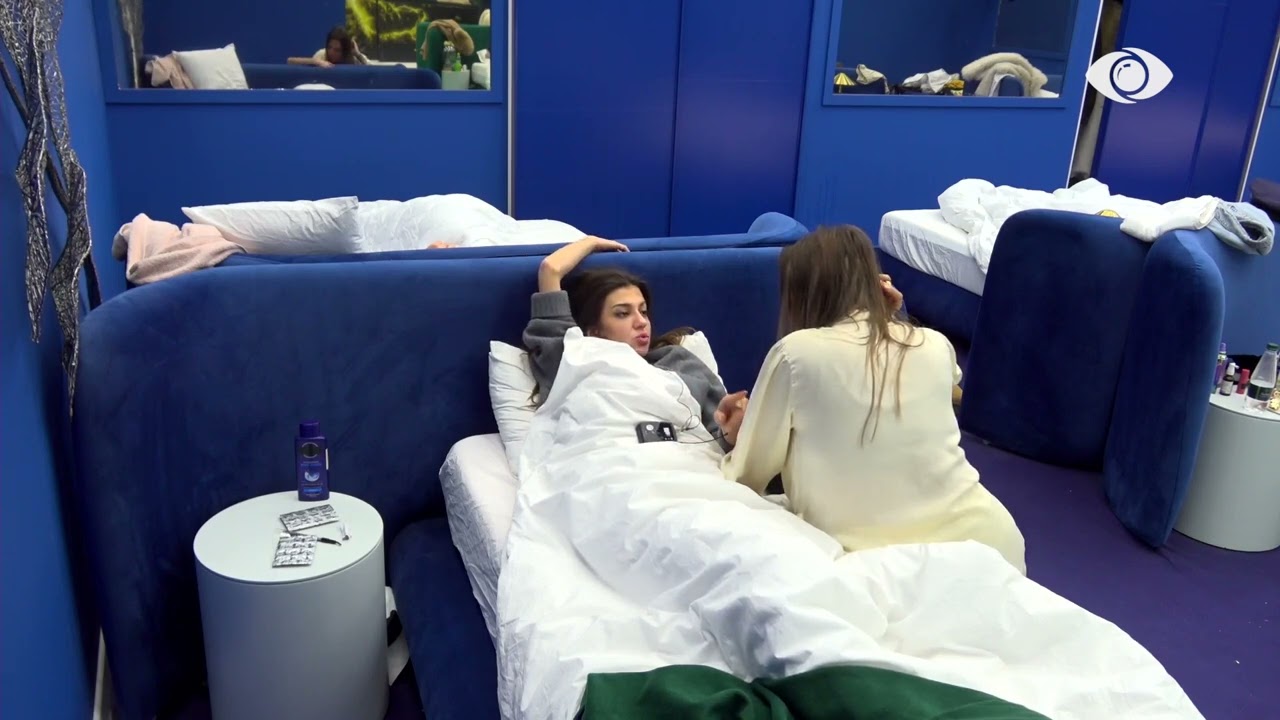 “Luan shumë keq në muhabete me djemtë”/ Gerta dhe Loredana bisedojnë për Eglin